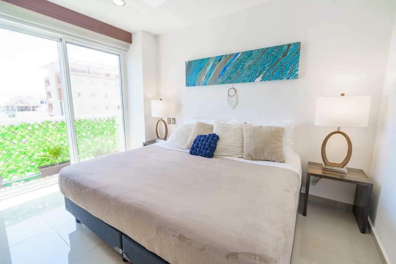 Apartment Stylish Three-Bedroom Condo W/Pool Cancun
